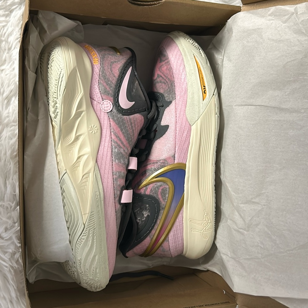 Brand new Nike Kyrie-8 ASW Allstars, men’s 8/ women’s 9.5.